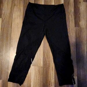 ZELLA Capri Yoga Pants Black and White Size Small